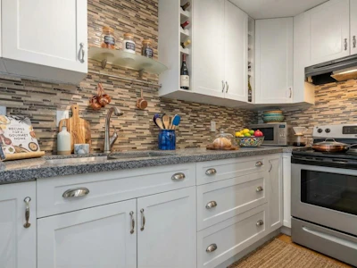 108-910 W 8th Avenue - 3
