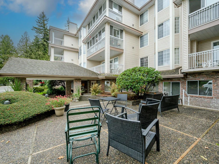 102-2491 Gladwin Road, Abbotsford, BC, V2T 3N8 - 4