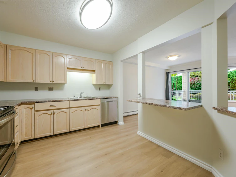 102-2491 Gladwin Road, Abbotsford, BC, V2T 3N8 - 12