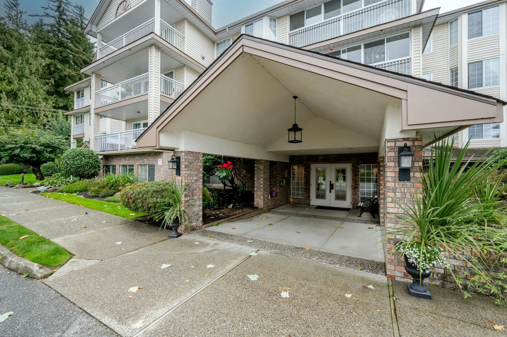 102-2491 Gladwin Road - 3