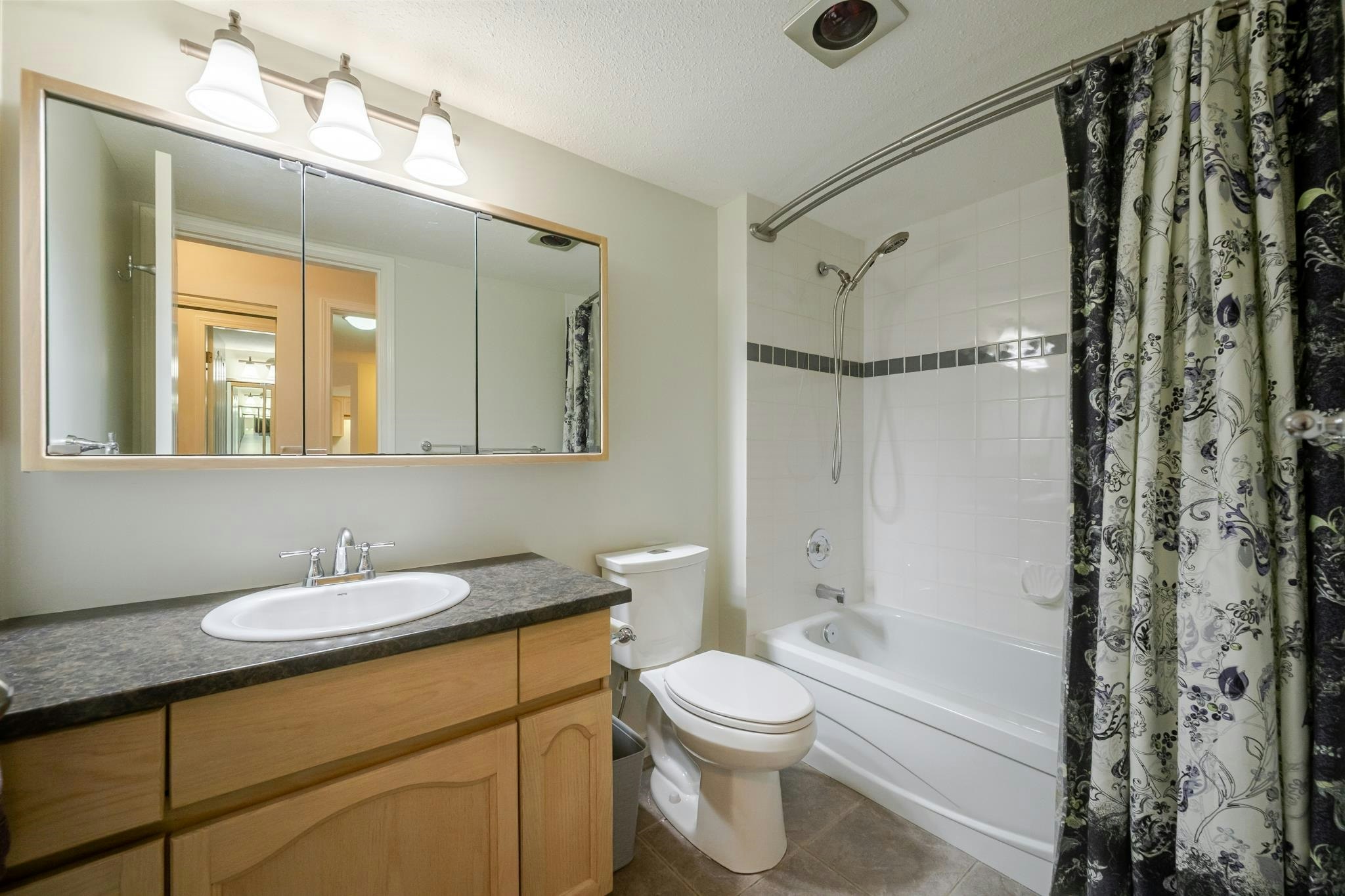 102-2491 Gladwin Road, Abbotsford, BC, V2T 3N8 - 26