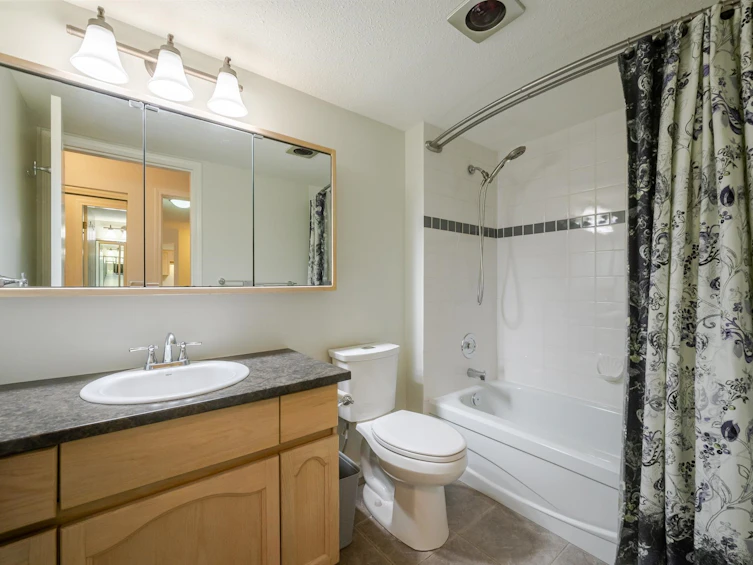 102-2491 Gladwin Road, Abbotsford, BC, V2T 3N8 - 26