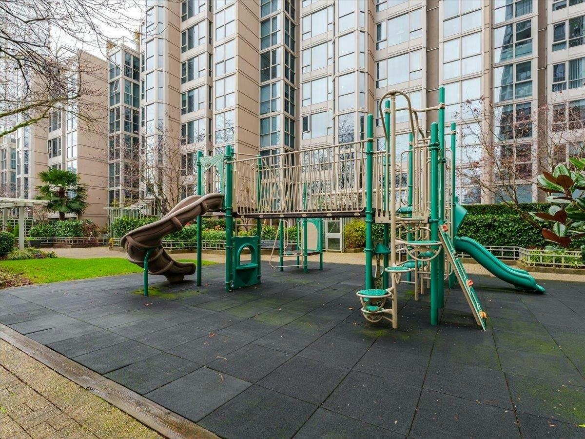 1206-388 Drake Street, Vancouver, BC, V6B 6A8 - 21