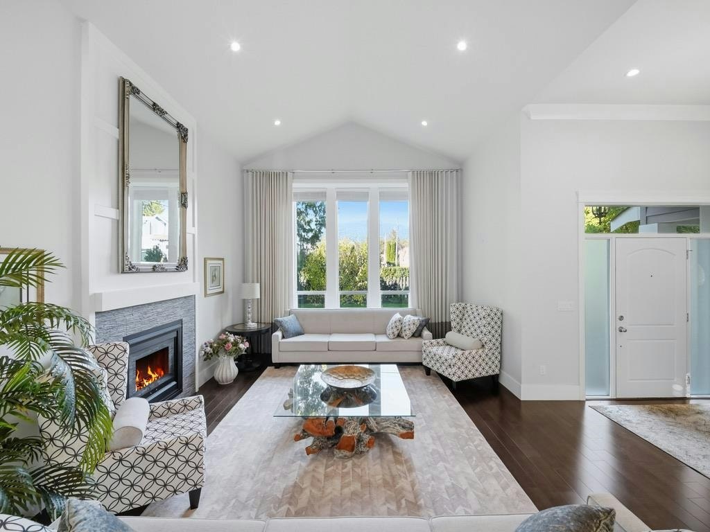 355 E 15th Street, North Vancouver, BC, V7L 2R6 - 6