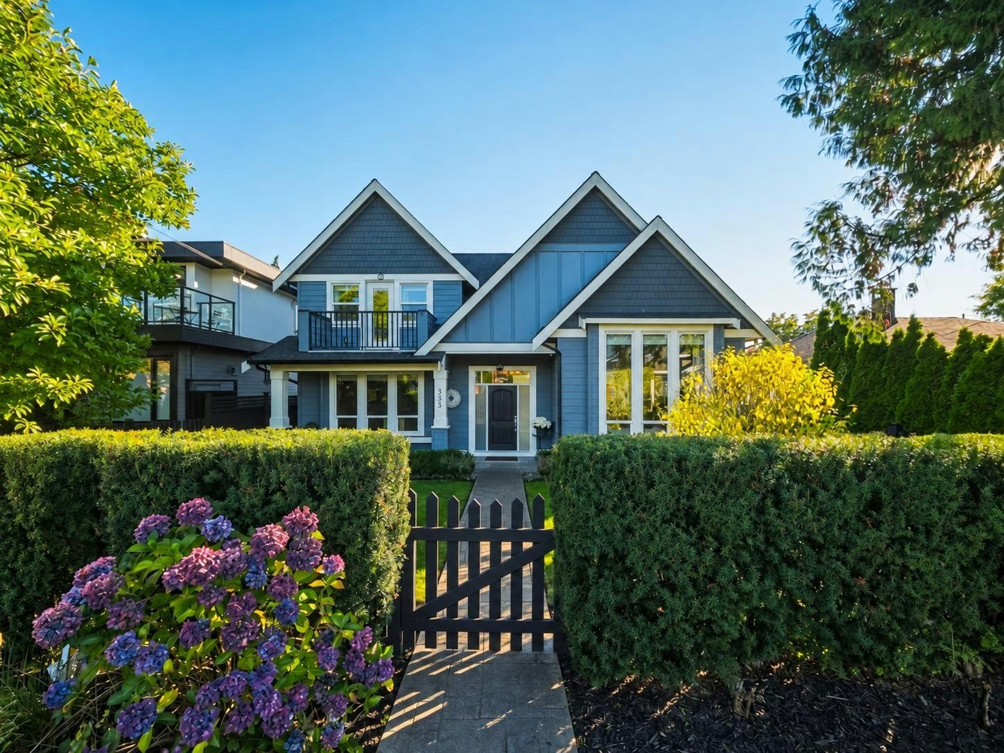 355 E 15th Street, North Vancouver, BC, V7L 2R6