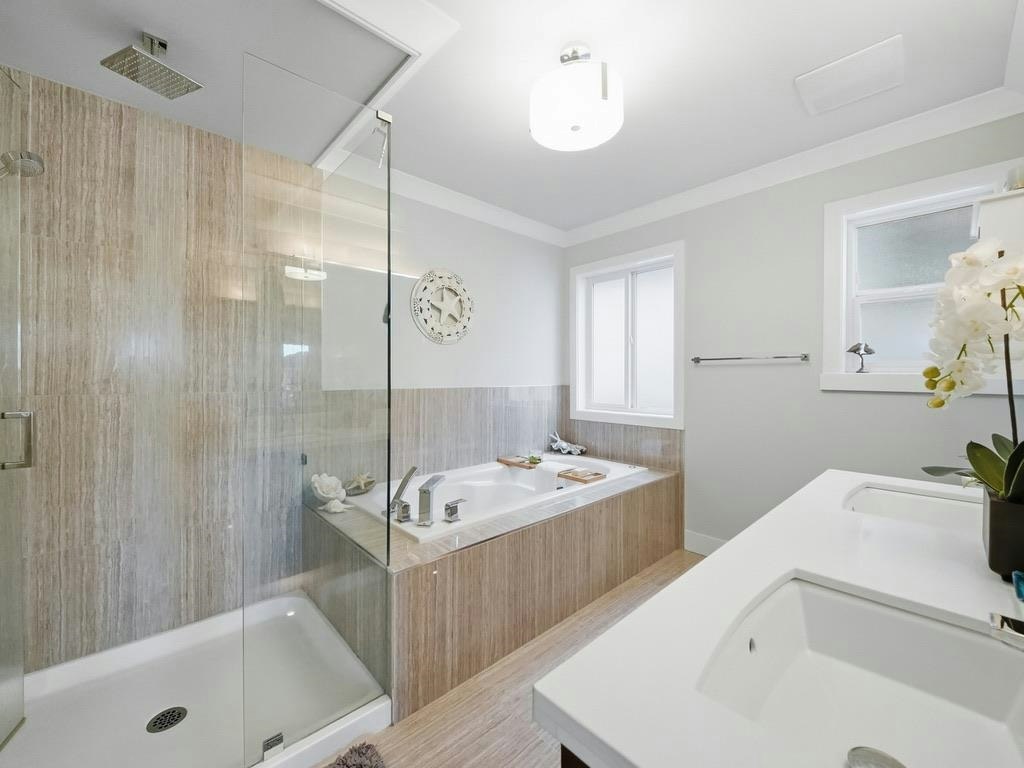 355 E 15th Street, North Vancouver, BC, V7L 2R6 - 25
