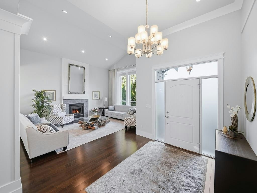 355 E 15th Street - 5