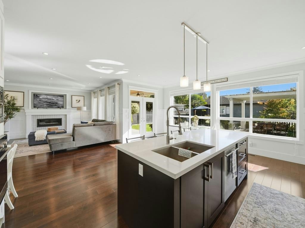 355 E 15th Street, North Vancouver, BC, V7L 2R6 - 10