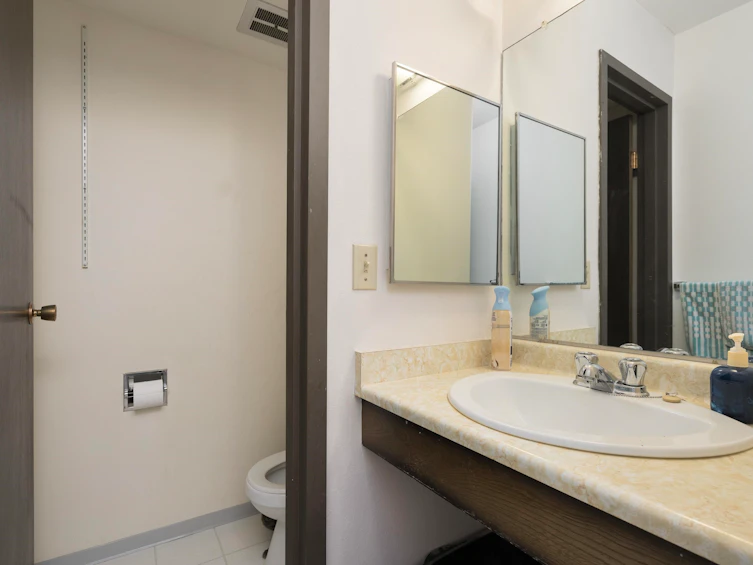 206-3451 Springfield Drive, Richmond, BC, V7E 1Z2 - 17