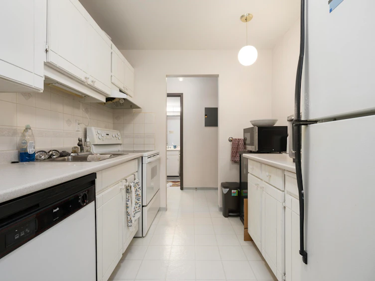 206-3451 Springfield Drive, Richmond, BC, V7E 1Z2 - 5
