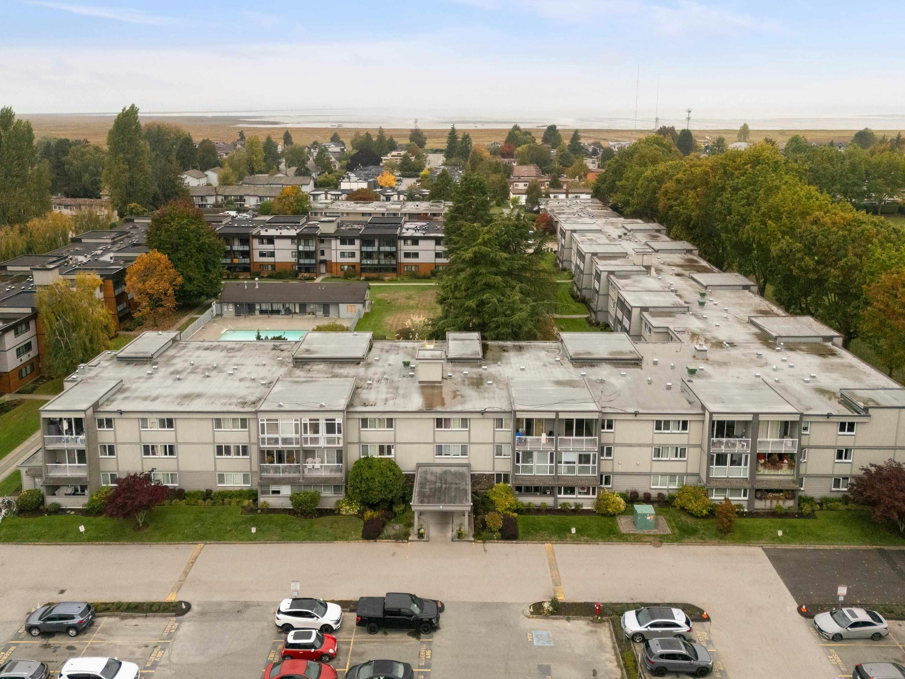 206-3451 Springfield Drive, Richmond, BC, V7E 1Z2 - 34