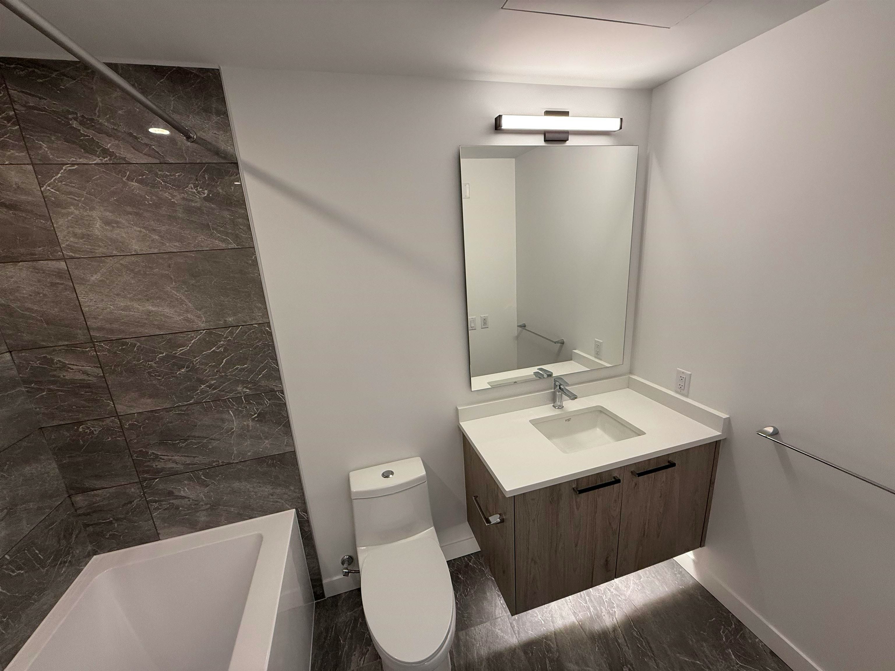 208-6859 Cambie Street, Vancouver, BC, V6P 3H1 - 10