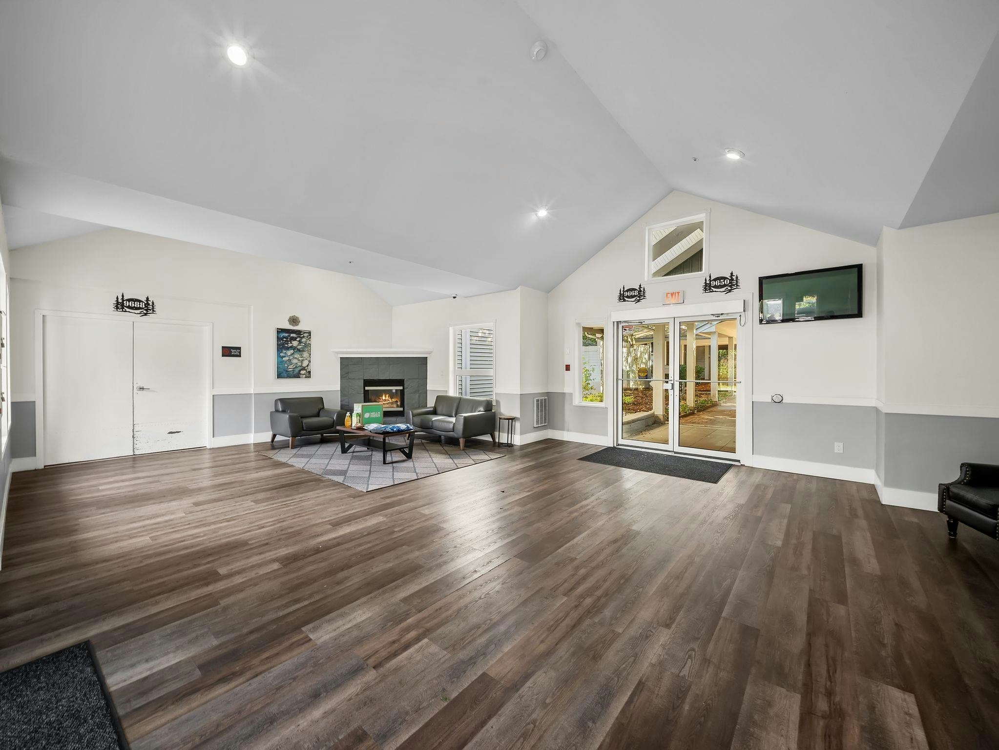 220-9688 148 Street - 2