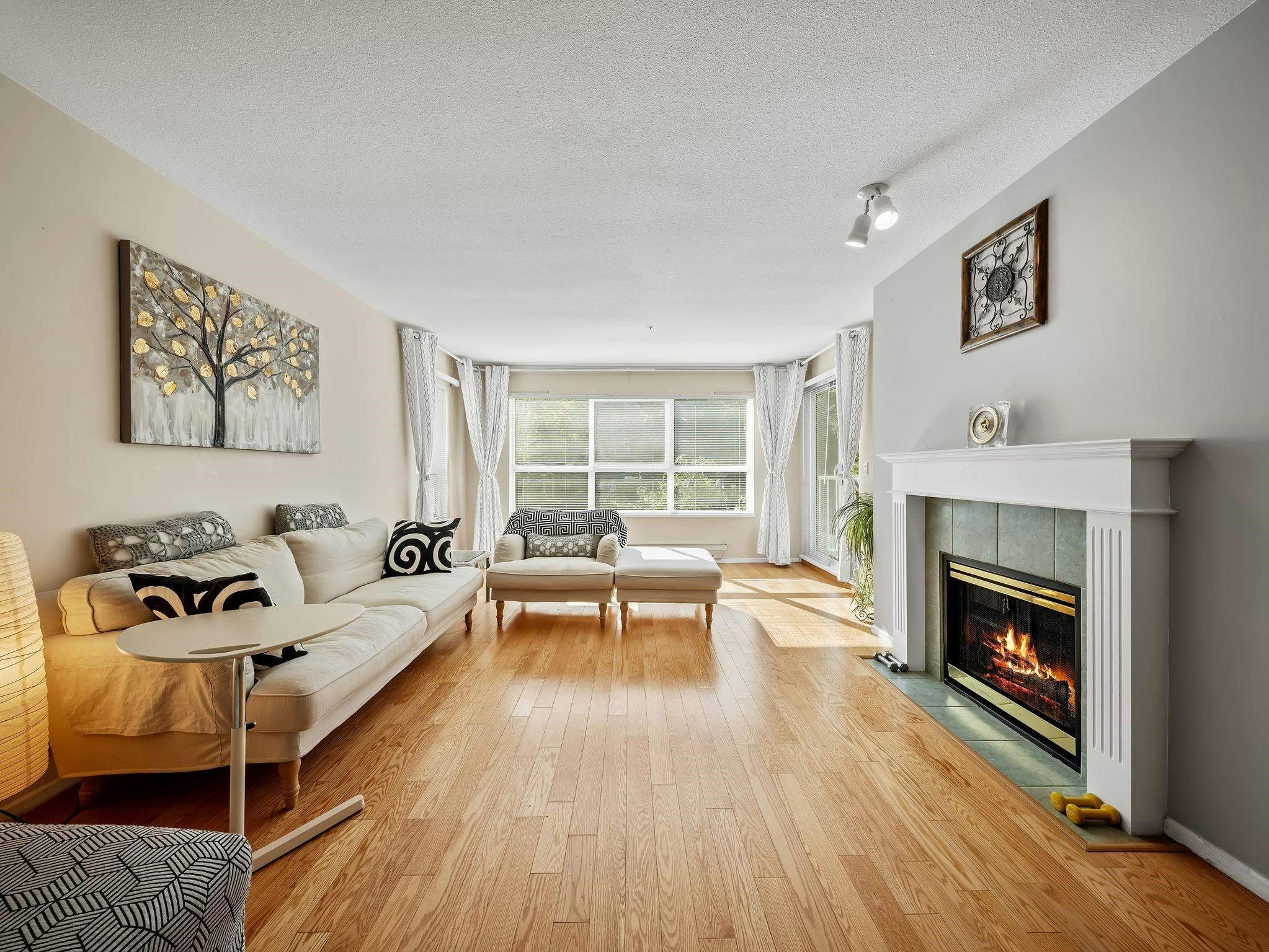 220-9688 148 Street - 4