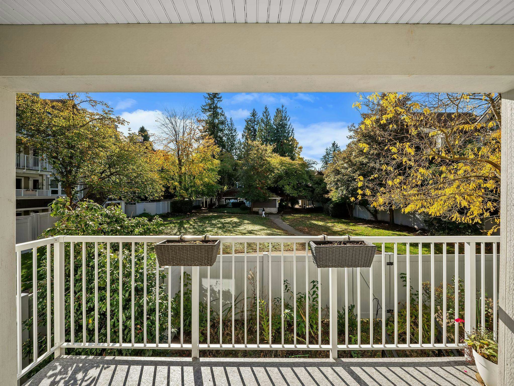 220-9688 148 Street, Surrey, BC, V3R 0W2 - 37