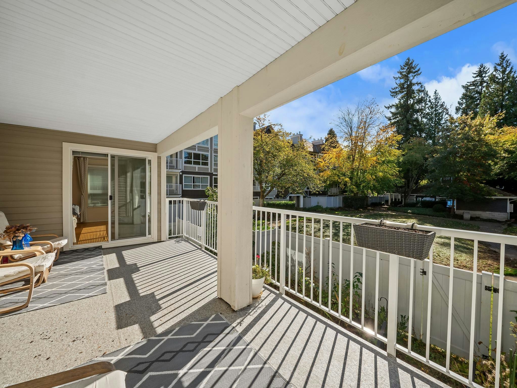 220-9688 148 Street, Surrey, BC, V3R 0W2 - 34