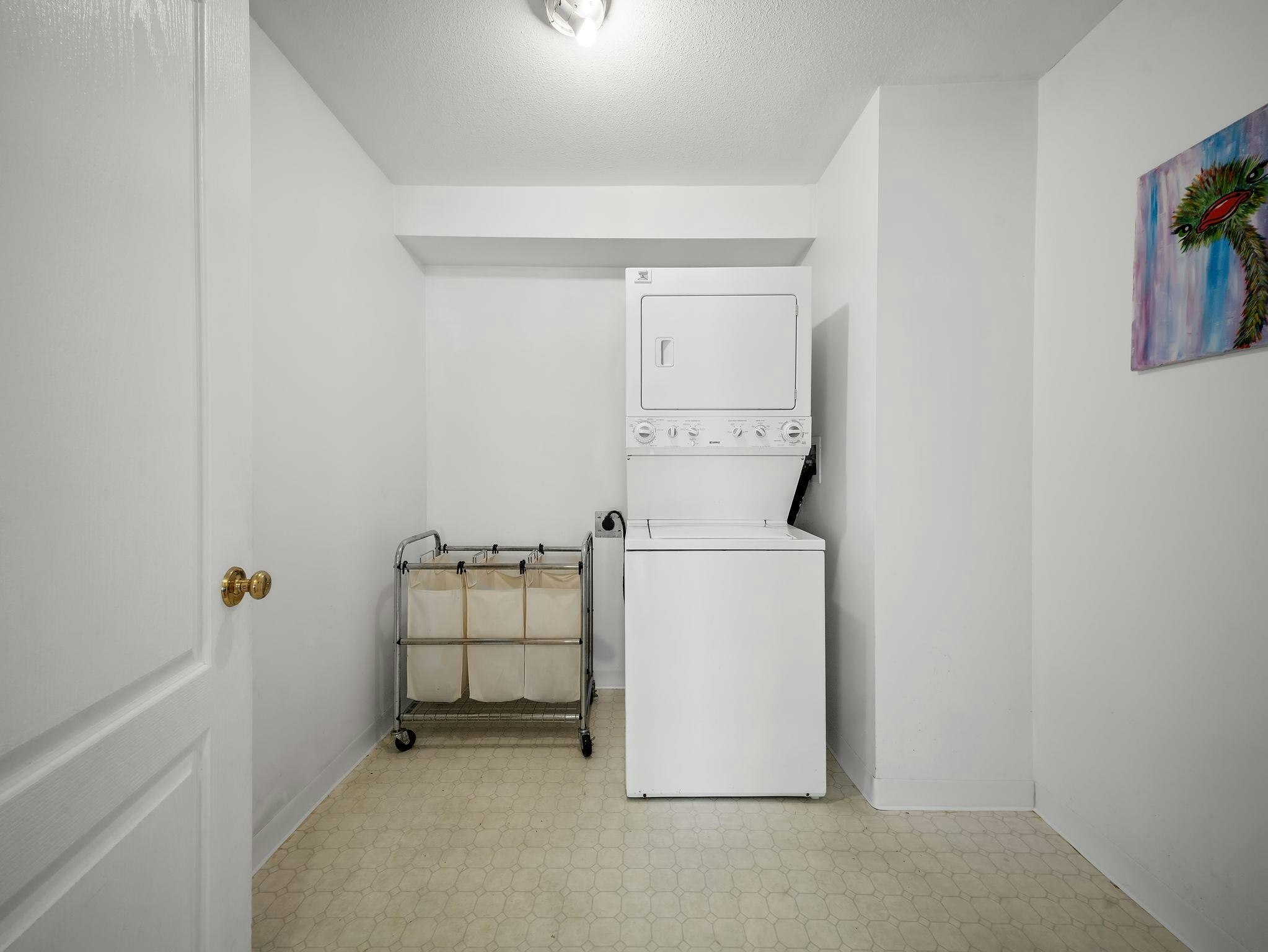 220-9688 148 Street, Surrey, BC, V3R 0W2 - 31