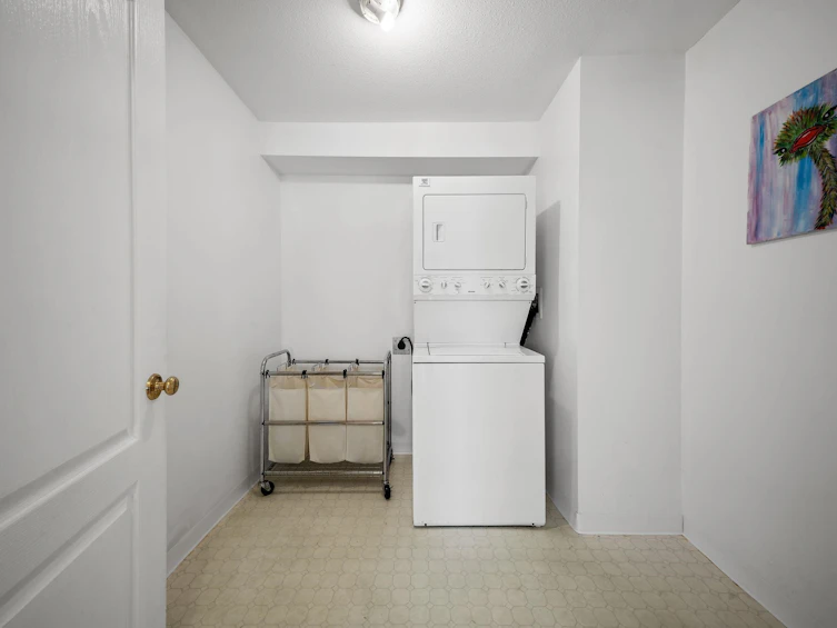 220-9688 148 Street, Surrey, BC, V3R 0W2 - 31
