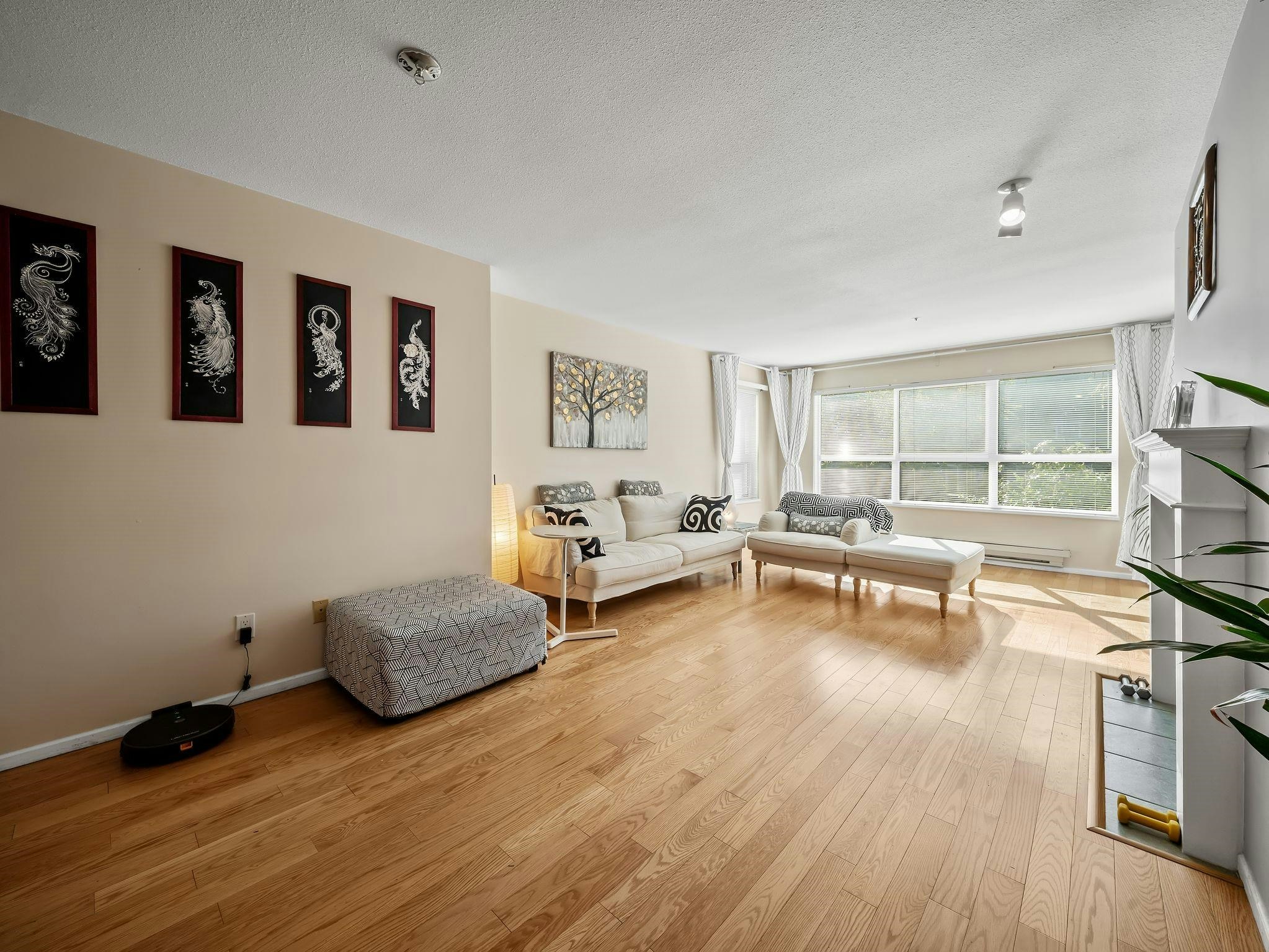 220-9688 148 Street - 3