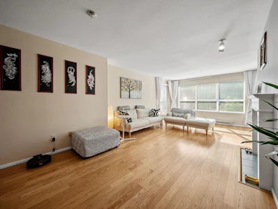 220-9688 148 Street - 3
