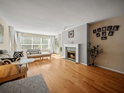 220-9688 148 Street - 5