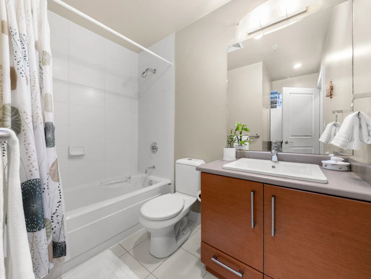 208-188 W 29 Street, North Vancouver, BC, V7N 0A2 - 30