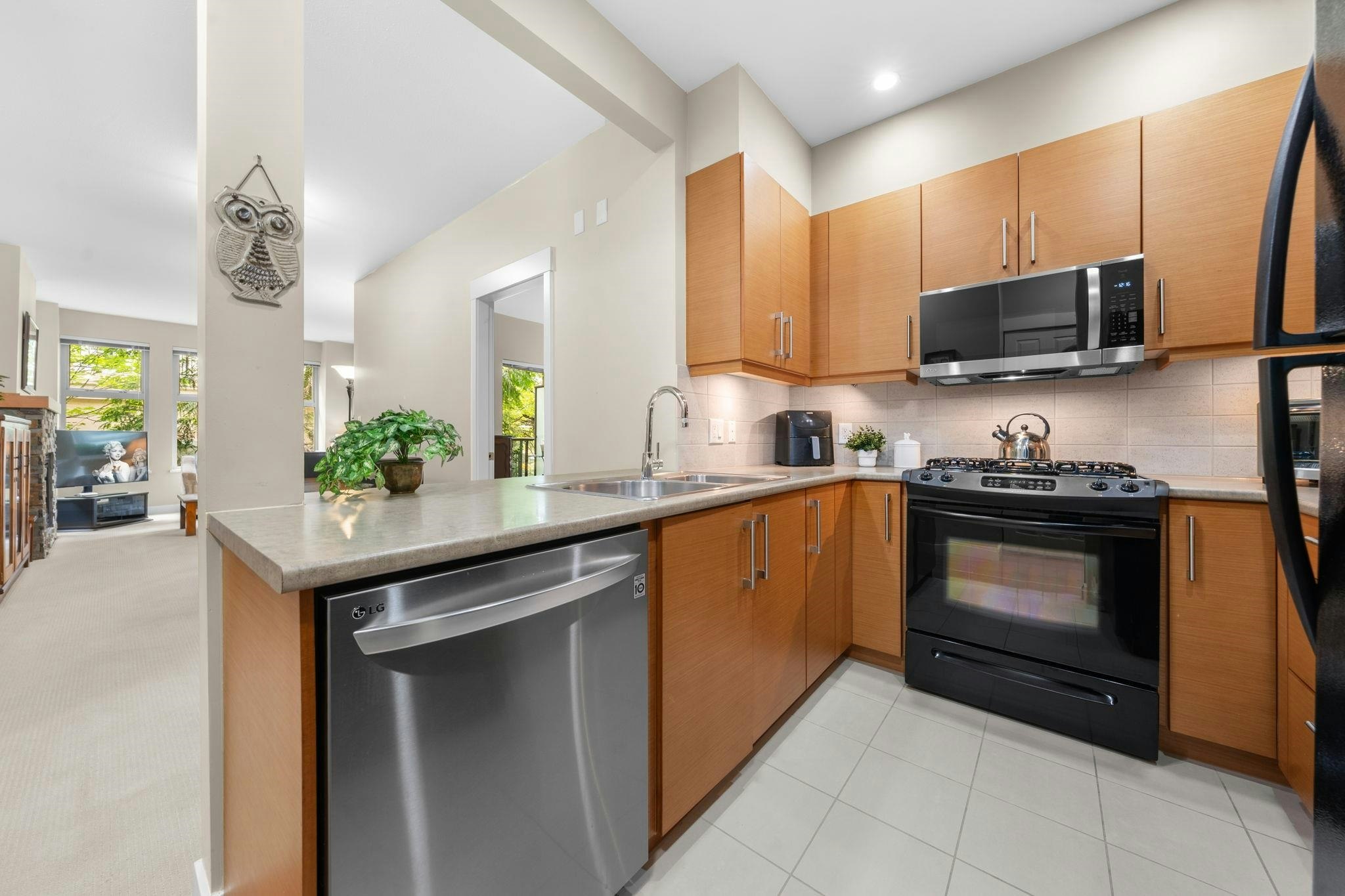 208-188 W 29 Street, North Vancouver, BC, V7N 0A2 - 16