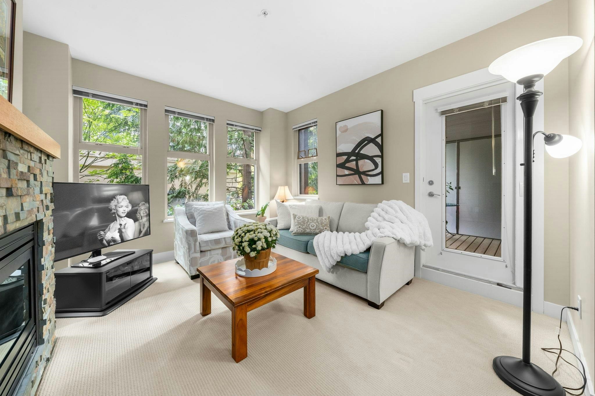 208-188 W 29 Street, North Vancouver, BC, V7N 0A2 - 6