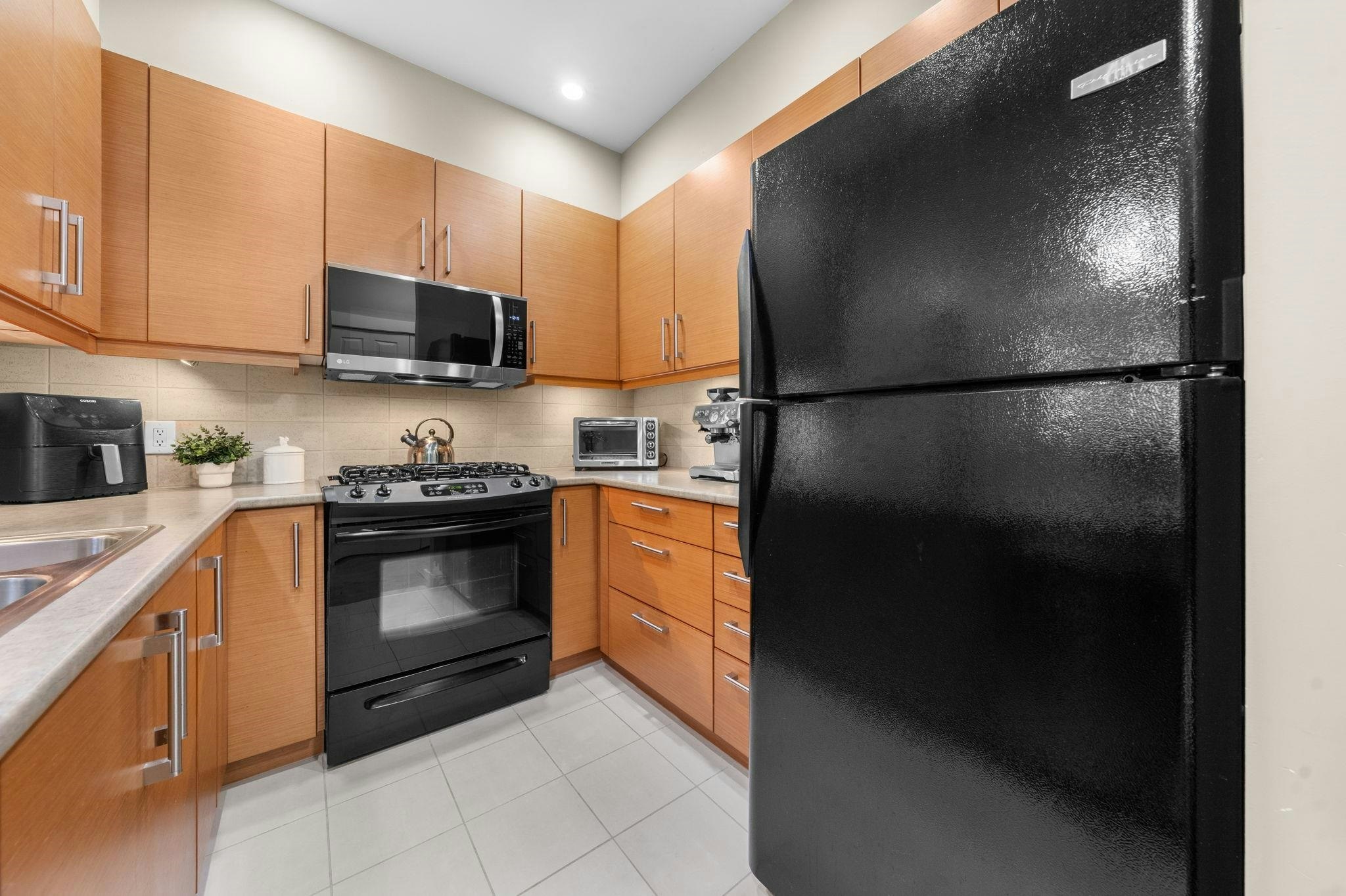 208-188 W 29 Street, North Vancouver, BC, V7N 0A2 - 15