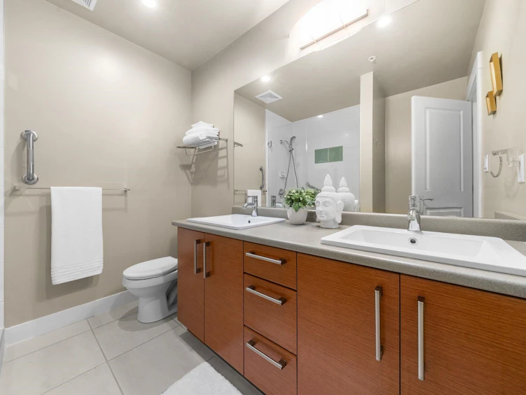 208-188 W 29 Street, North Vancouver, BC, V7N 0A2 - 26