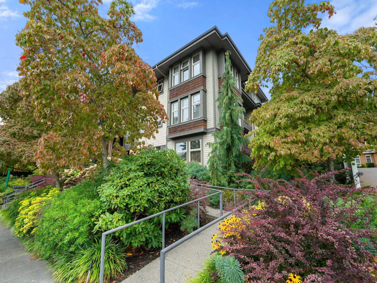 208-188 W 29 Street, North Vancouver, BC, V7N 0A2 - 2