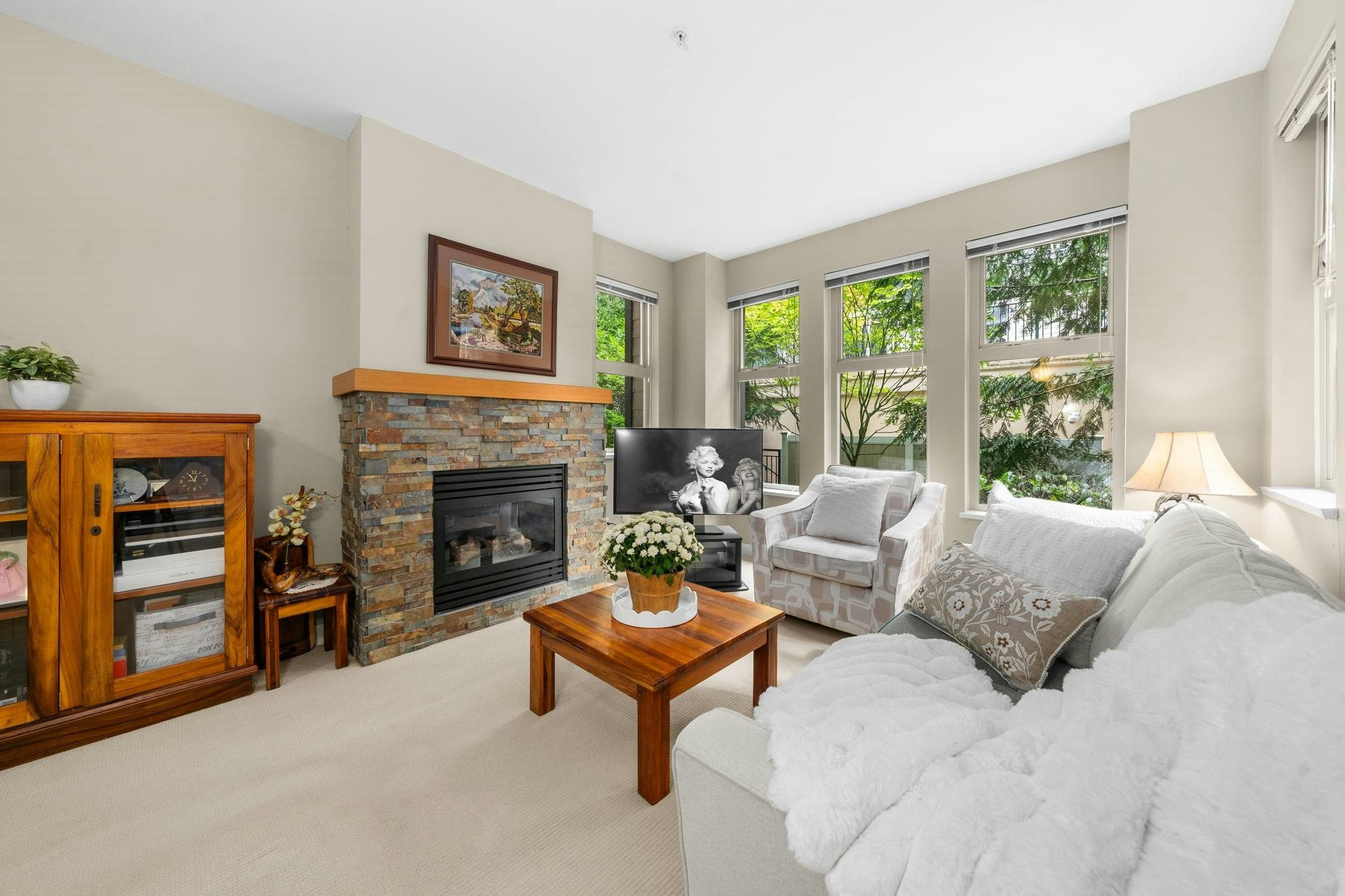 208-188 W 29 Street, North Vancouver, BC, V7N 0A2 - 8