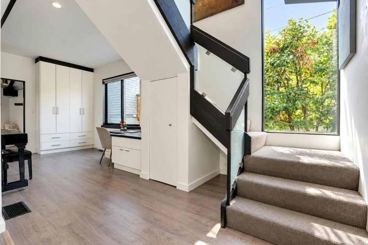 2835 W 13th Avenue, Vancouver, BC, V6K 2T6 - 19