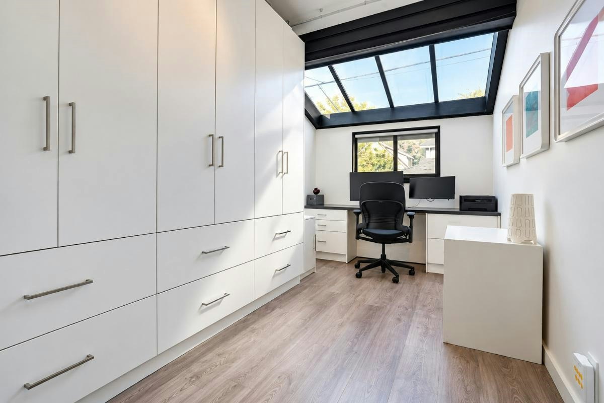 2835 W 13th Avenue, Vancouver, BC, V6K 2T6 - 20
