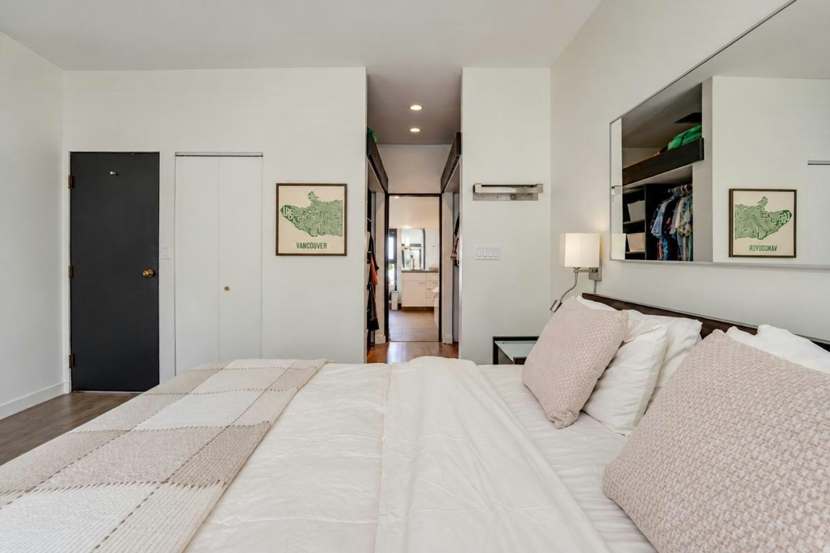 2835 W 13th Avenue, Vancouver, BC, V6K 2T6 - 31