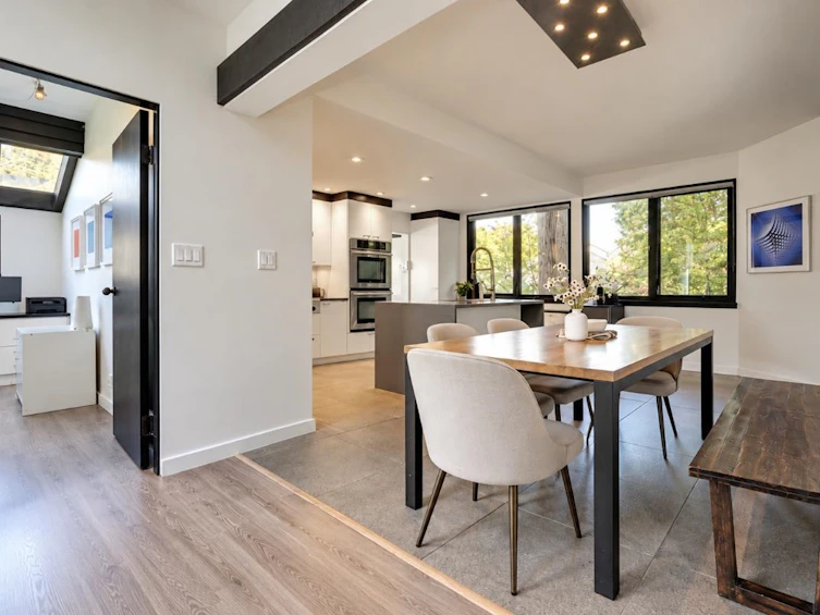 2835 W 13th Avenue, Vancouver, BC, V6K 2T6 - 21