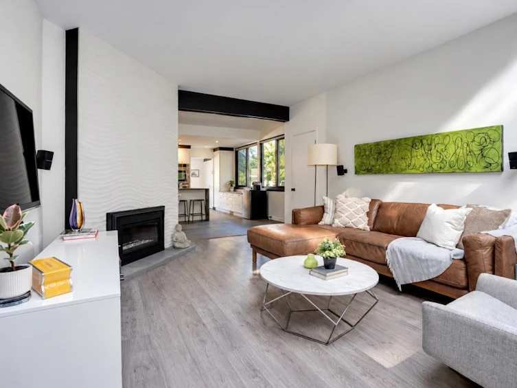 2835 W 13th Avenue, Vancouver, BC, V6K 2T6 - 10