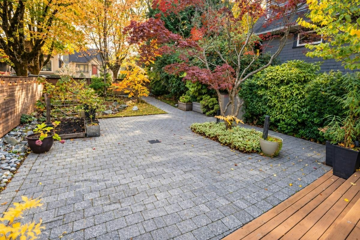 2835 W 13th Avenue, Vancouver, BC, V6K 2T6 - 38