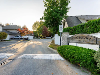 43-23085 118 Avenue - 2