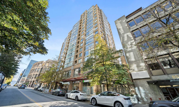 1008-822 Homer Street