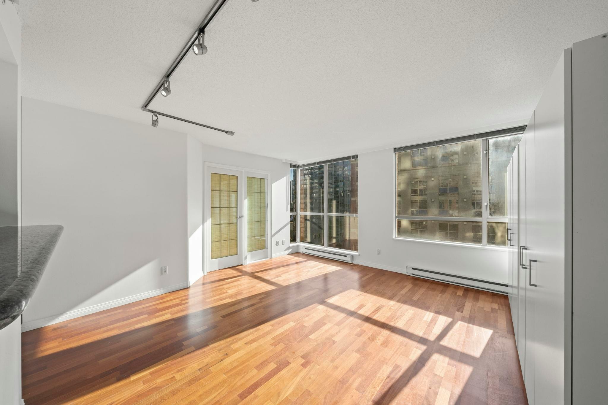 1008-822 Homer Street, Vancouver, BC, V6B 6M3 - 14