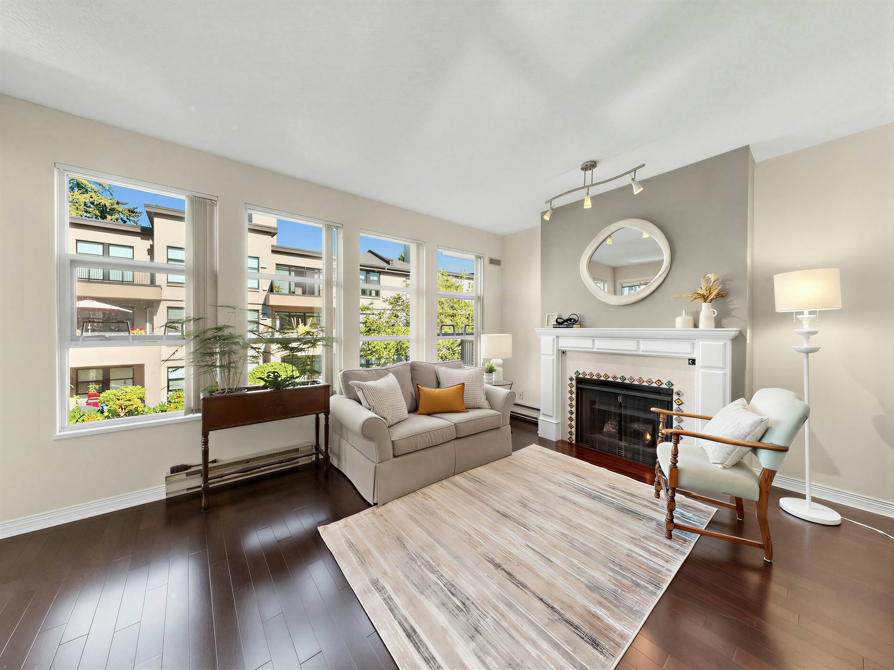 221-3769 W 7th Avenue - 2