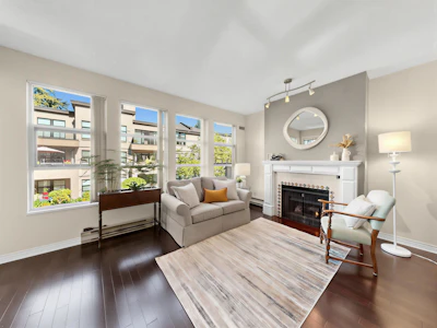 221-3769 W 7th Avenue - 2