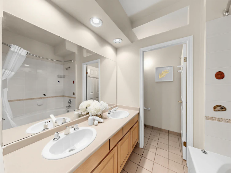 221-3769 W 7th Avenue, Vancouver, BC, V6R 1W6 - 11