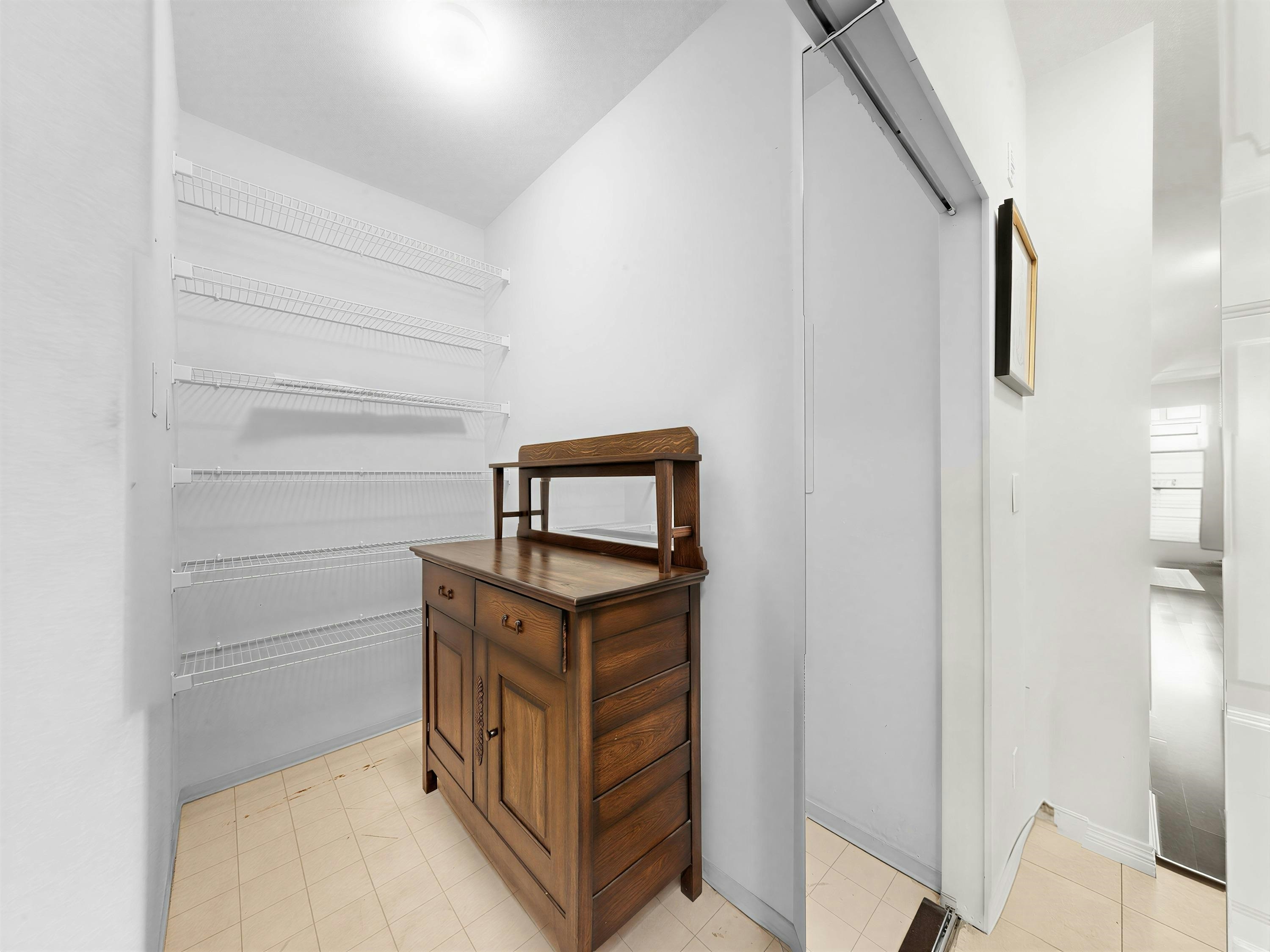221-3769 W 7th Avenue, Vancouver, BC, V6R 1W6 - 9