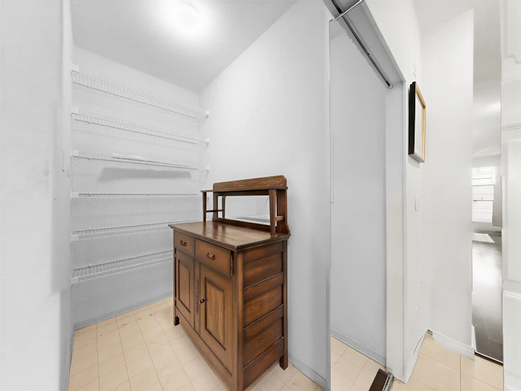 221-3769 W 7th Avenue, Vancouver, BC, V6R 1W6 - 9