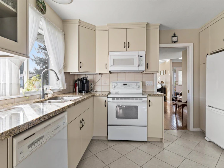 6930 Coach Lamp Drive, Chilliwack, BC, V2R 2V4 - 14