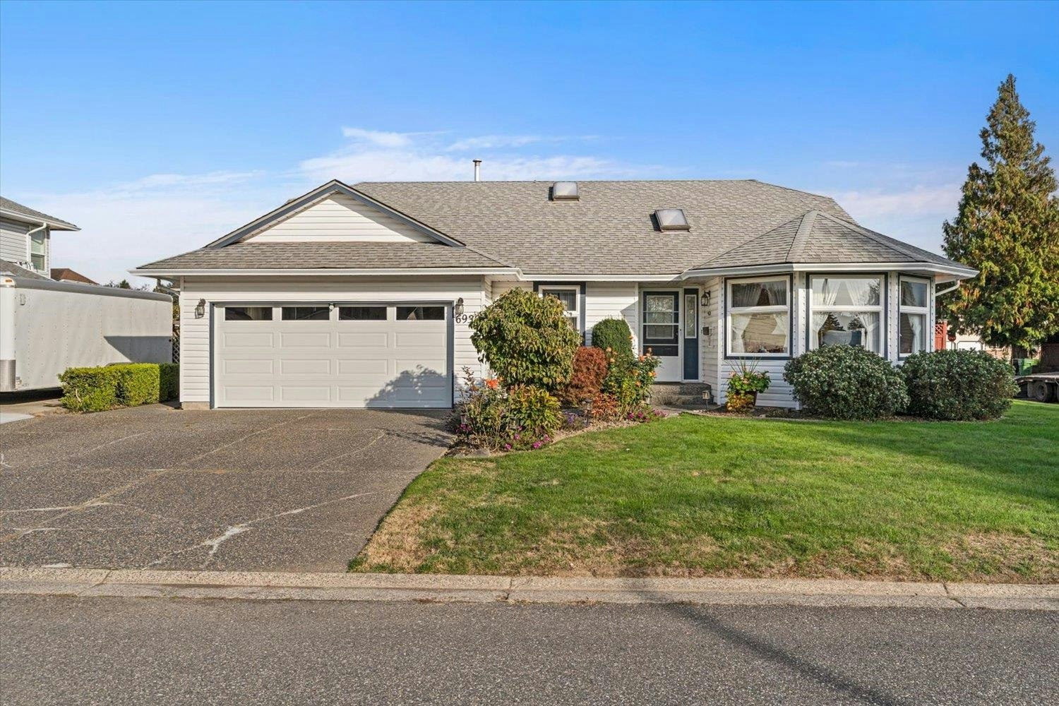 6930 Coach Lamp Drive, Chilliwack, BC, V2R 2V4
