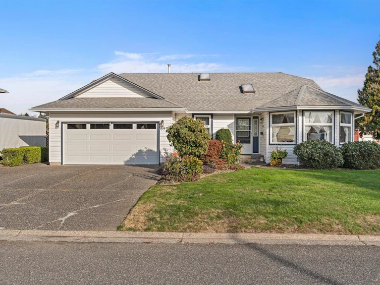 6930 Coach Lamp Drive, Chilliwack, BC, V2R 2V4