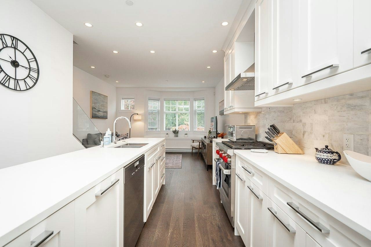 920 W 15th Avenue, Vancouver, BC, V5Z 1R9 - 14
